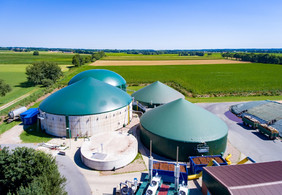 Bildunterschrift: Praxistaugliche und zukunftsweisende Betriebsmodelle für landwirtschaftliche Biogasanlage identifizieren; Foto: © www.fotolia.com | Countrypixel
